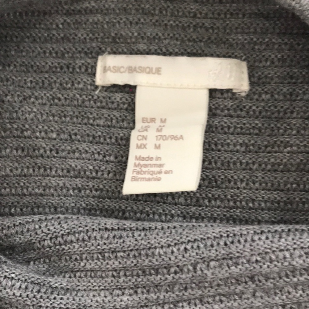 Grey sweater - Picture 3 of 3